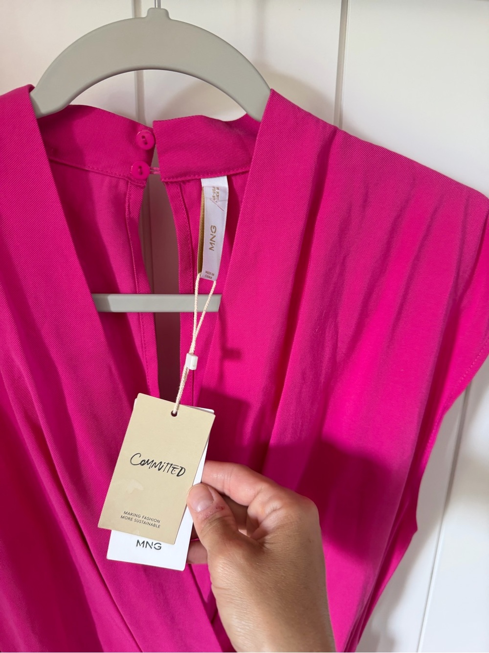 Mango Magenta Sleeveless V-Neck Jumpsuit with Tie Waist - Picture 5 of 7